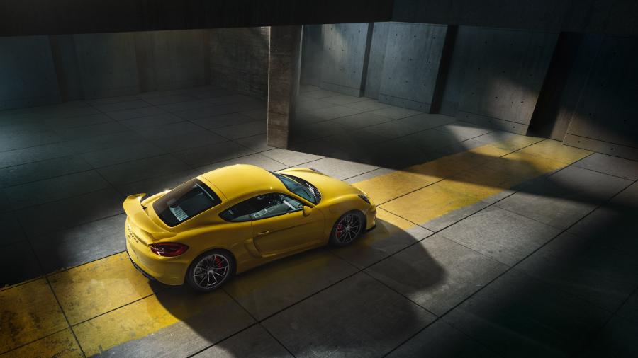  Porsche Cayman GT4 2015 года  (фото 19 из 28)